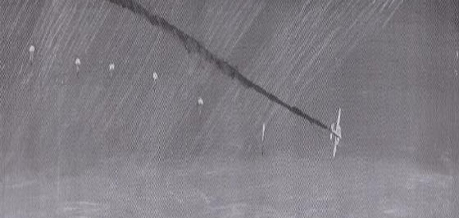 viermotorige Bomber beim Anflug auf Schweinfurt