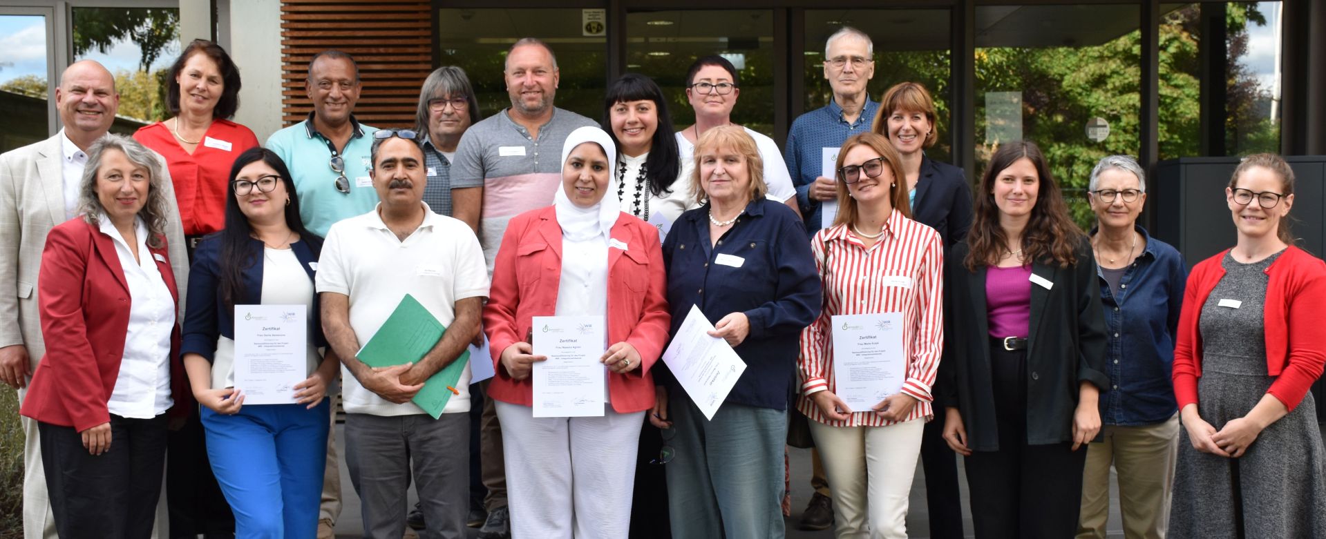 Foto Übergabe Zertifikate für Integrationslotsende