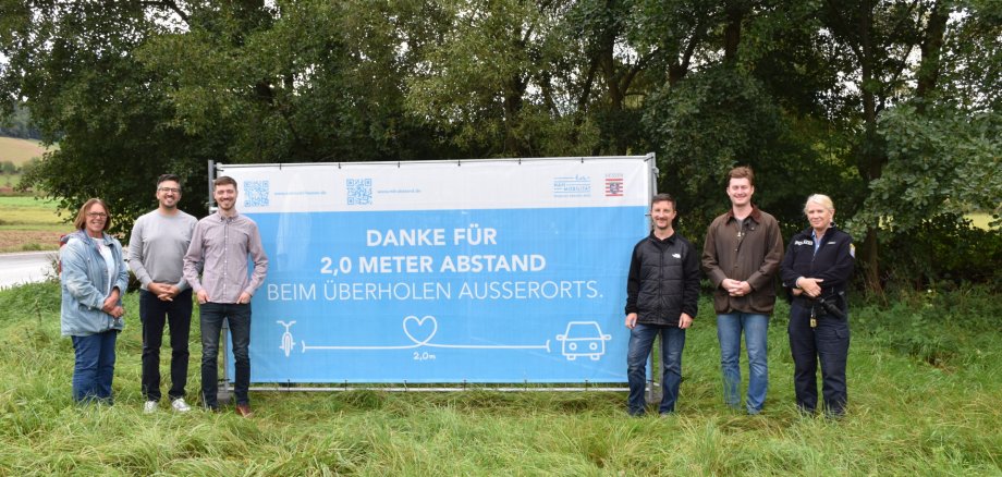 Foto Banner 2,0 Meter Mindestüberholabstand