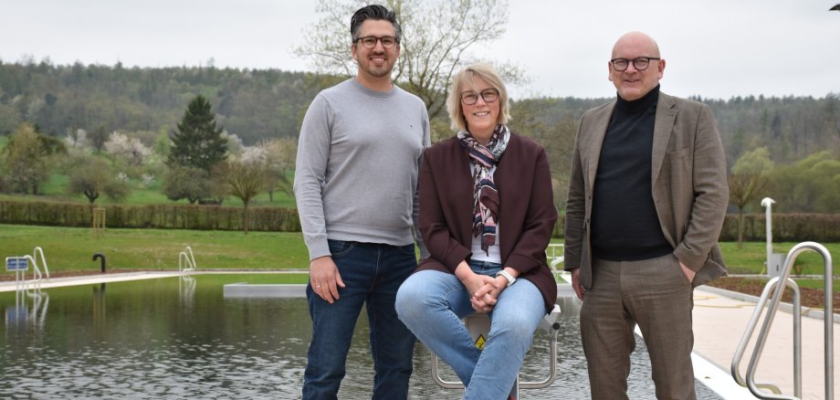 Landrat Matiaske, Bürgermeister Horlacher und Fördermittelberaterin Büchner