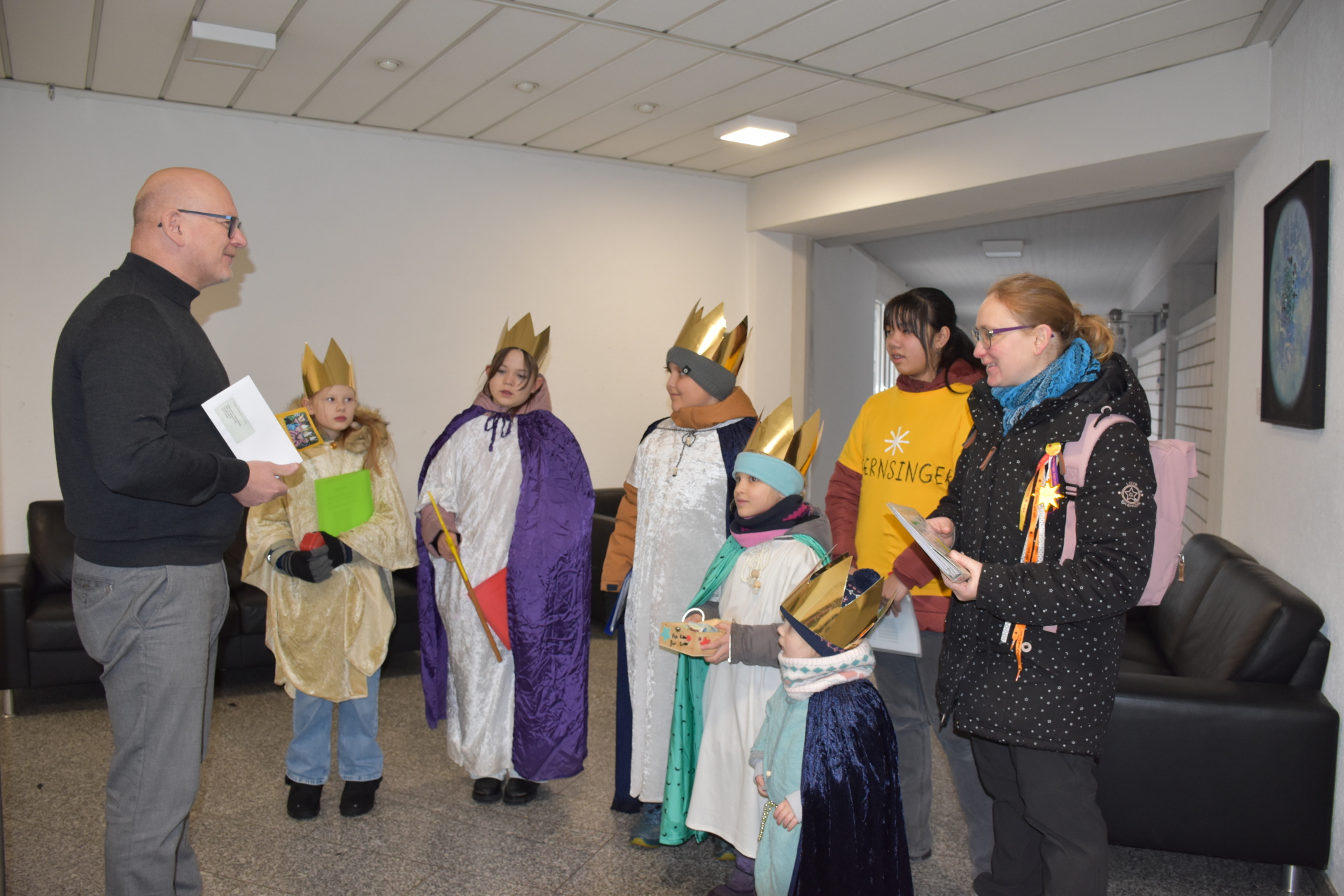 Foto Sternsinger im Landratsamt 