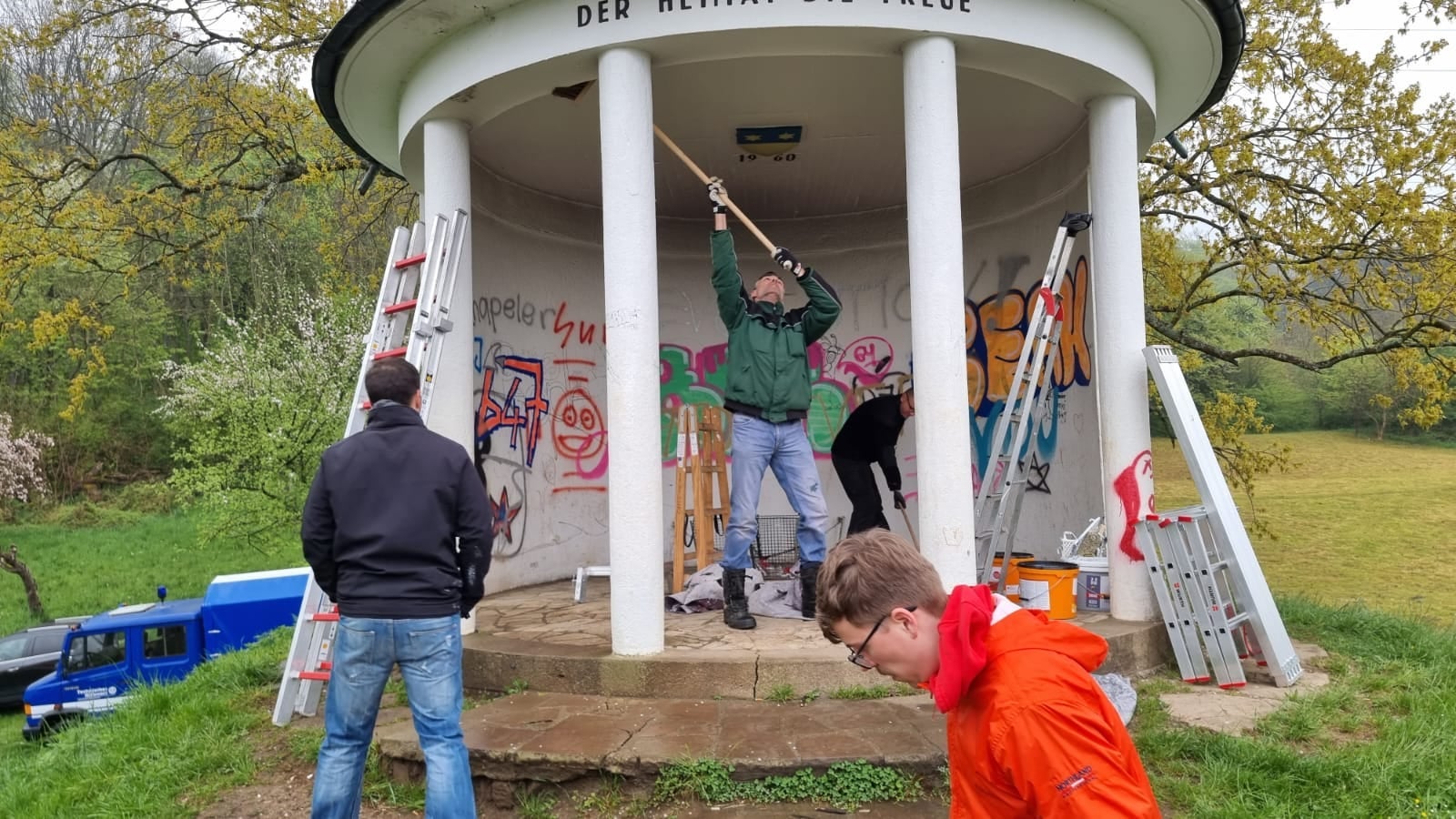 Gruppe bei der Arbeit