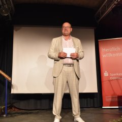 Link öffnet seitenüberlagerndes Dialog-Fenster