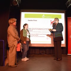 Foto Krimi-Preisverleihung 2024 - Link öffnet seitenüberlagerndes Dialog-Fenster